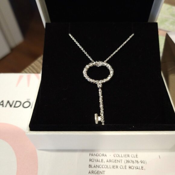 Authentic Pandora Sterling Silver *Retired * Regal Key Necklace 397676-90 -RARE - Picture 2 of 13